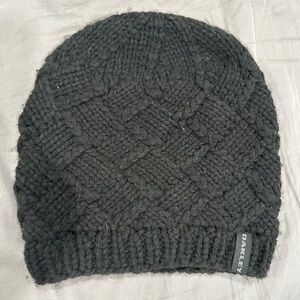 Oakley Knit Beanie